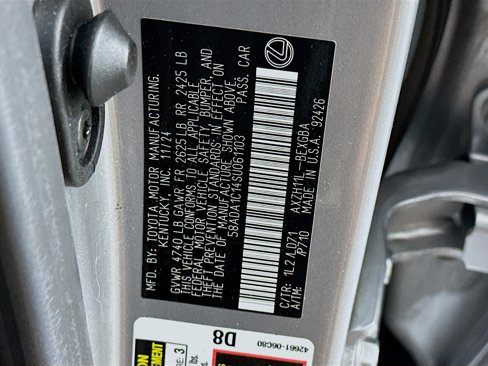 Used 2025 Lexus ES 300h w/ Premium Package image 12