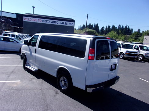 Used 2016 Chevrolet Express 3500 LT w/ LT Preferred Equipment Group image 10