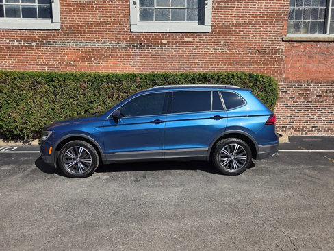 Used 2018 Volkswagen Tiguan SEL image 3