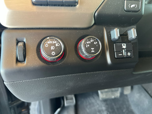 Used 2016 GMC Yukon Denali w/ Open Road Package image 35