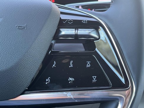 New 2026 Cadillac Vistiq Sport image 29