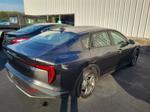 Used 2025 Kia K4 LXS image 5