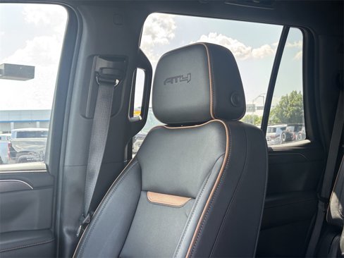 Used 2022 GMC Yukon AT4 image 12