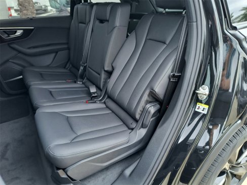 New 2025 Audi Q7 3.0T Premium Plus image 14