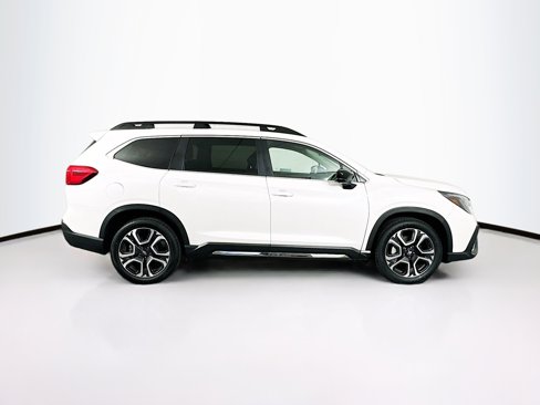 Used 2024 Subaru Ascent Limited image 10