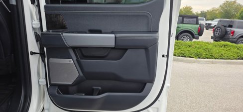Used 2024 Ford F350 Lariat w/ Black Appearance Package image 29