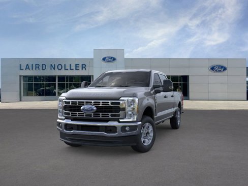 New 2026 Ford F250 4x4 Crew Cab Super Duty image 2