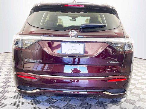Used 2024 Buick Enclave Avenir w/ Avenir Technology Package image 5