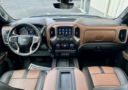 Used 2022 Chevrolet Silverado 1500 High Country w/ Technology Package image 14