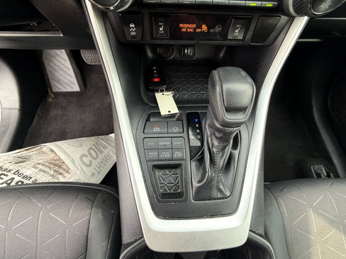 Used 2019 Toyota RAV4 XLE w/ Convenience Package image 24