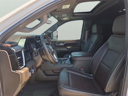 Used 2024 GMC Sierra 3500 Denali w/ Denali Reserve Package image 11