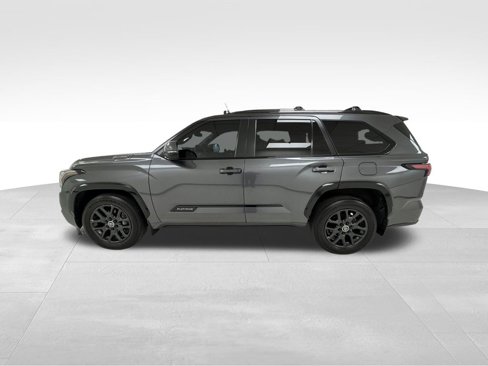 Used 2024 Toyota Sequoia Platinum image 4