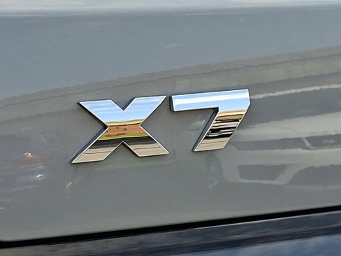 New 2026 BMW X7 M60i image 21