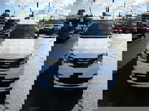 New 2026 Chrysler Voyager LX image 3