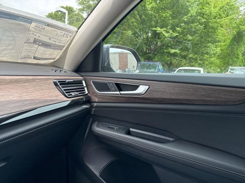 New 2025 Volkswagen Atlas SEL image 19