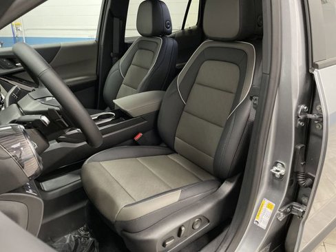 New 2026 Chevrolet Equinox LT w/ Convenience Package II image 4