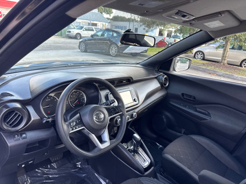 Used 2019 Nissan Kicks S image 12