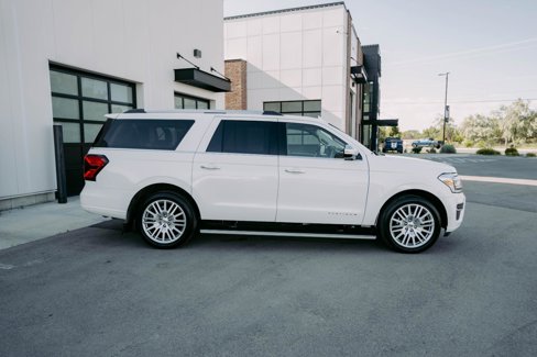 Used 2024 Ford Expedition Max Platinum image 11