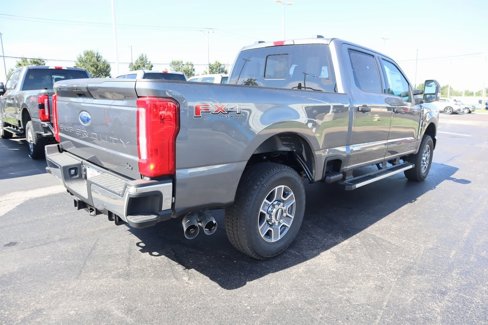 New 2025 Ford F250 XLT w/ FX4 Off-Road Package image 19