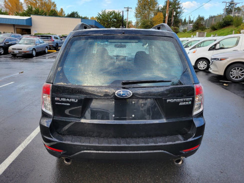 Used 2011 Subaru Forester 2.5X Premium w/ All-Weather Pkg image 6