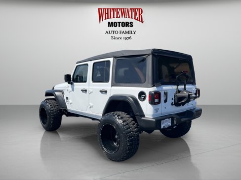 Used 2019 Jeep Wrangler Unlimited Sport image 3