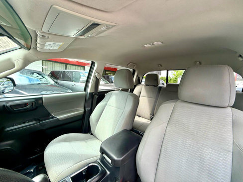 Used 2019 Toyota Tacoma SR w/ SR Convenience Package image 16