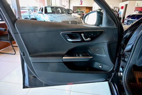 Used 2022 Mercedes-Benz C 300 4MATIC Sedan image 15