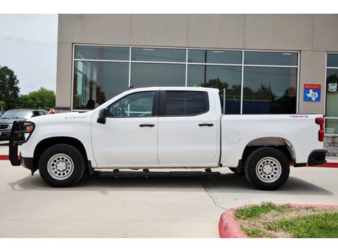 Used 2023 Chevrolet Silverado 1500 W/T w/ Trailering Package image 3