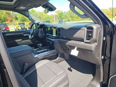 New 2026 Chevrolet Silverado 1500 LTZ w/ LTZ Premium Package image 30