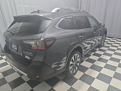 New 2025 Subaru Outback Touring XT image 9