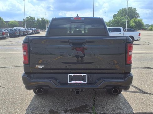 New 2026 RAM 1500 4x4 Crew Cab image 6