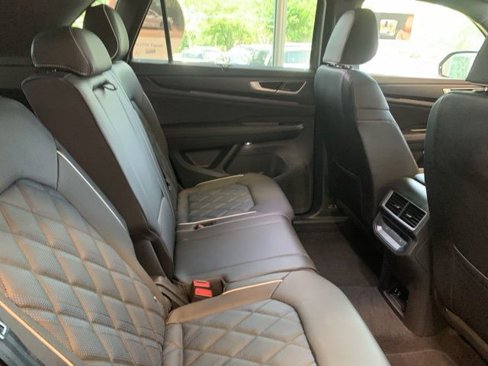 New 2025 Volkswagen Atlas Cross Sport SEL Premium R-Line image 28