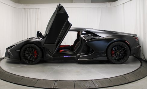 Used 2025 Lamborghini Revuelto image 10