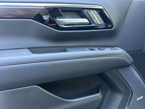 New 2025 Chevrolet Tahoe Premier image 11