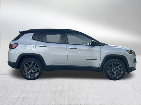 New 2025 Jeep Compass Limited w/ Sun and Sound Group image 3