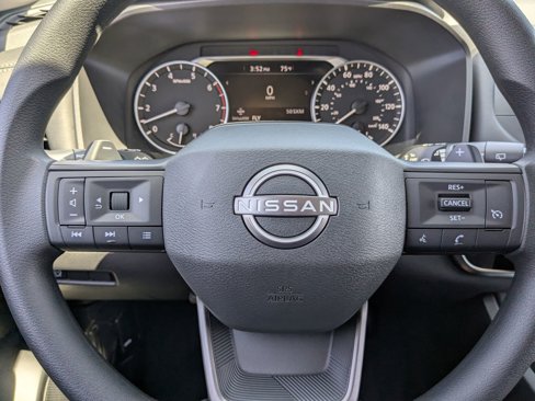 New 2025 Nissan Rogue S image 12