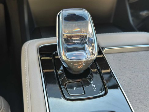 New 2026 Volvo XC90 B6 Ultra image 31