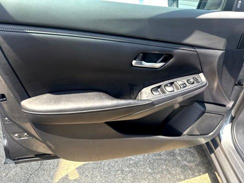 Used 2020 Nissan Sentra SV image 9