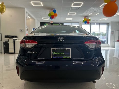 Used 2024 Toyota Corolla LE image 11