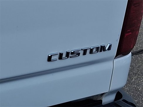 Used 2024 Chevrolet Silverado 2500 Custom w/ Custom Value Package image 33