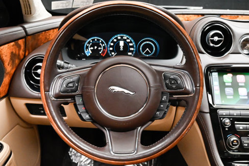 Used 2019 Jaguar XJ L Portfolio image 7