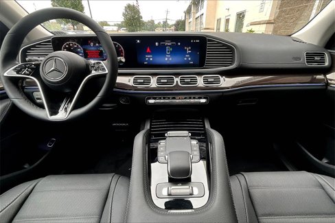 New 2026 Mercedes-Benz GLS 450 4MATIC image 5