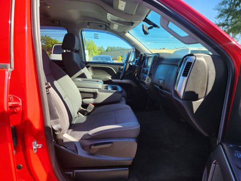 Used 2018 Chevrolet Silverado 1500 LT w/ All Star Edition image 39