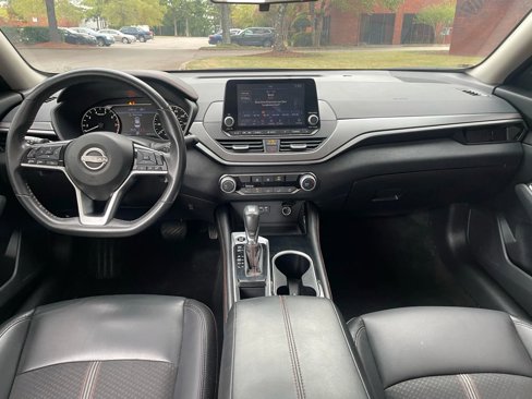 Used 2024 Nissan Altima 2.5 SR image 16