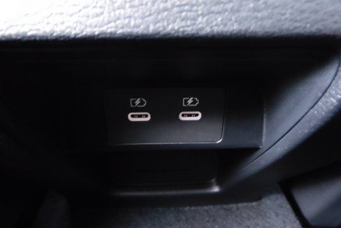 New 2025 Mitsubishi Outlander SE image 30