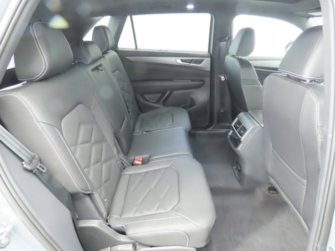 New 2026 Volkswagen Atlas Cross Sport SE image 22
