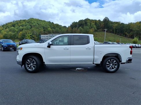 Used 2023 Chevrolet Silverado 1500 LT image 3