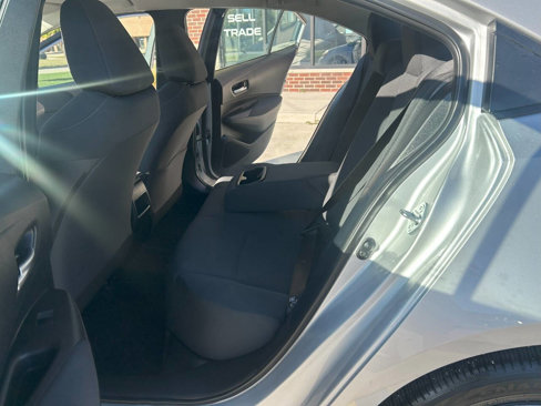 Used 2021 Toyota Corolla LE w/ Carpet Mat Package (TMS) image 28
