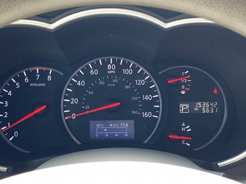 Used 2013 Nissan Quest S image 11