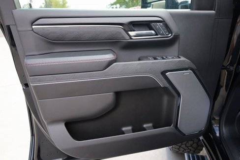 Used 2025 GMC Sierra 2500 AT4X image 12